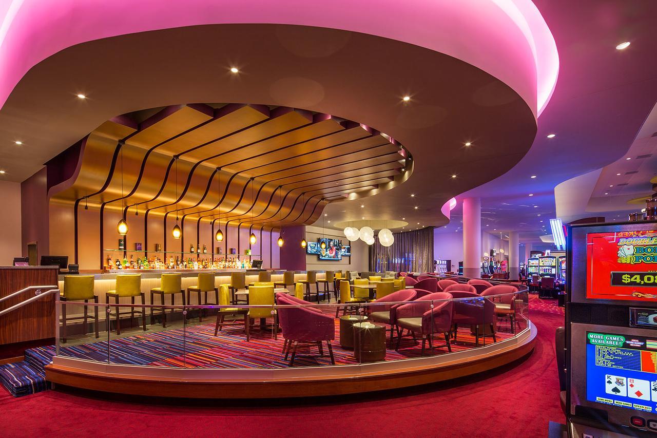 Rhythm City Casino & Resort Davenport Exterior foto